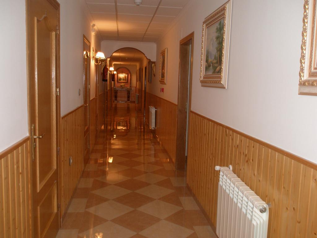 Hostal Los Rosales Alcaraz Rom bilde